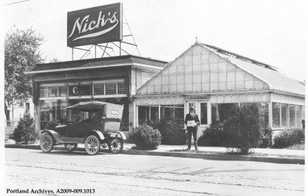 Nick's Flowers at 4040 NE Union between Shaver and Mason 1929 :  A2009-009.1013