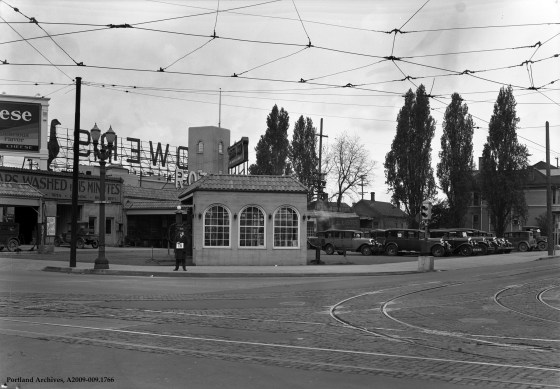  NE Union Ave. [MLK Blvd] between E Burnside St. and NE Couch St. looking northwest, 1929: A2009-009.1766